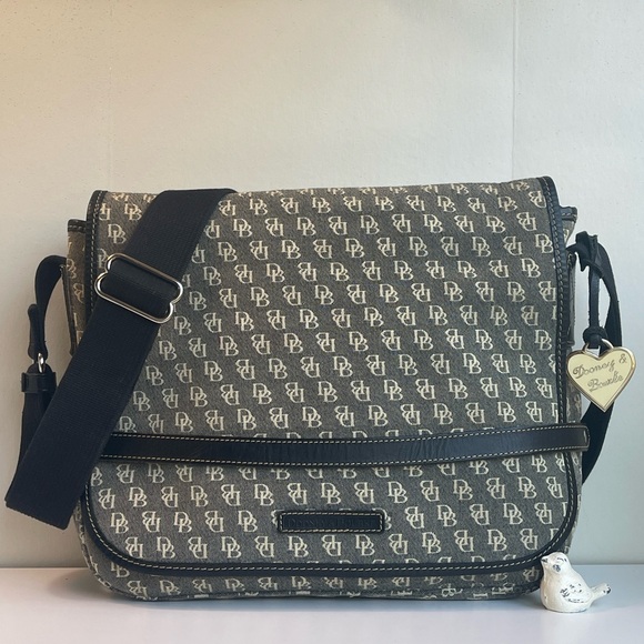 Dooney & Bourke Handbags - Dooney & Bourke Messenger Bag